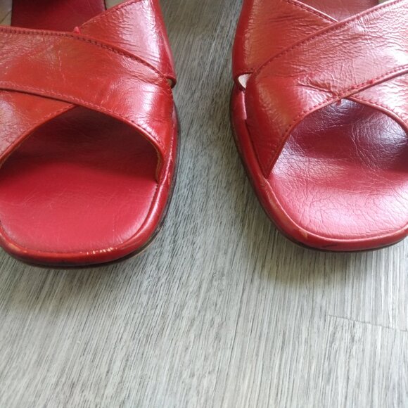 Vintage Red Shoes Size 8 / 9 Chunky Heels Strappy Slingbacks - Picture 15 of 15